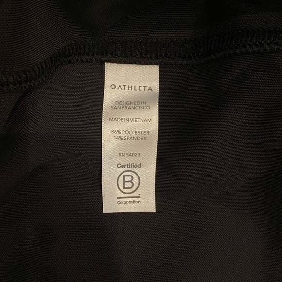 ATHLETA VENICE HIGH RISE JOGGER All-way stretch fabric with a no-dig waistband - Picture 4 of 7